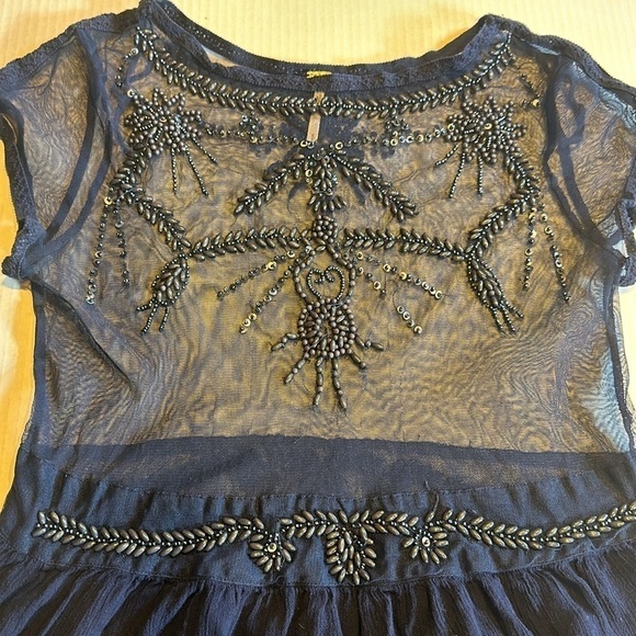 Free people embroidered navy blue top with sequin & beaded design front & back - Picture 4 of 8